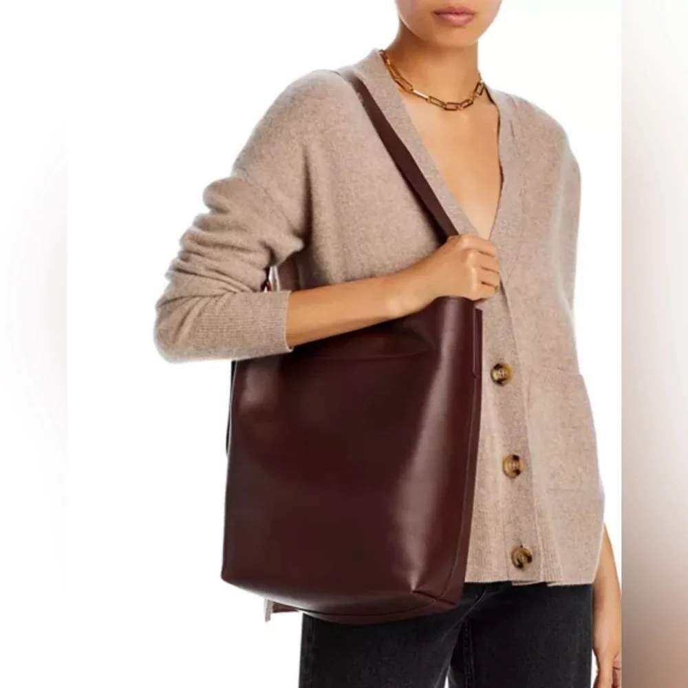 🤎 NWT Madewell The Essential Bucket Tote ~ Chocolate Raisin - Picture 1 of 10